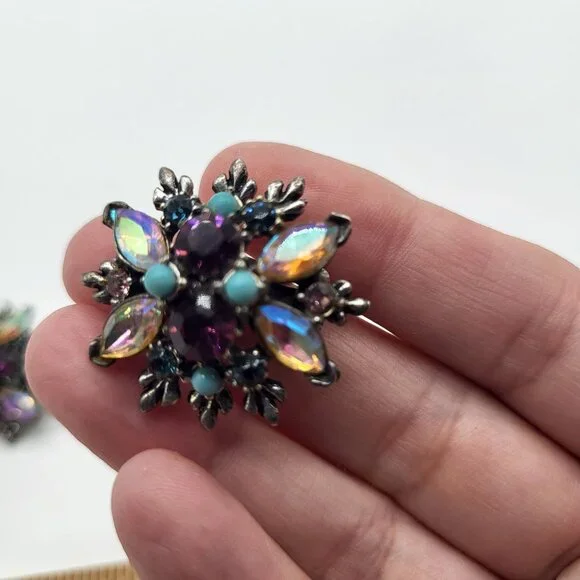 VTG Cluster AB and Pink/Purple Rhinestones Clip On Earrings Blue Accent Beads - Picture 4 of 9